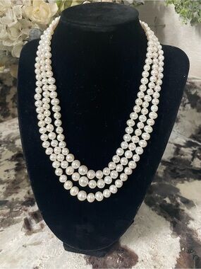 Macys Belle de Mer Graduated Triple Strand White Pearl Necklace w/Sterling Clasp